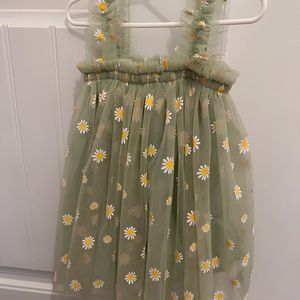 Wild and Rae 2T daisy dress